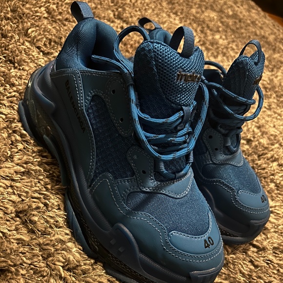 Blue Triple S balenciaga